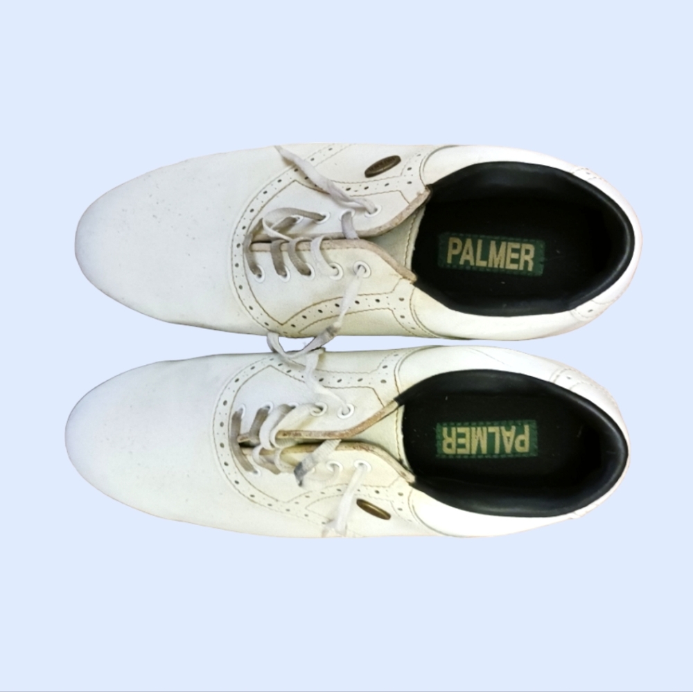 Golf shoes
